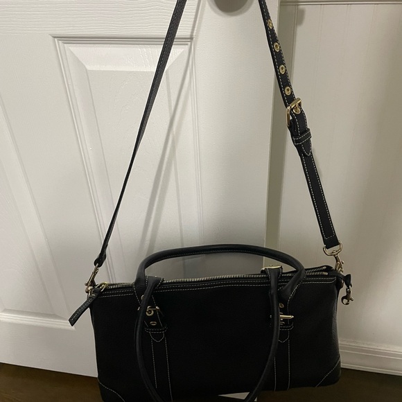 Dooney & Bourke Black Satchel with Structured Design and Adjustable Strap - Picture 4 of 5